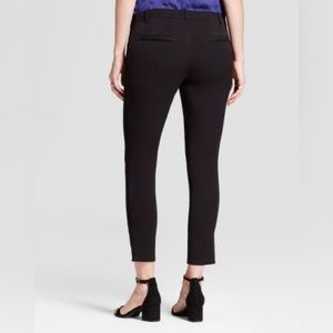 Maternity black dress skinny pant size 10